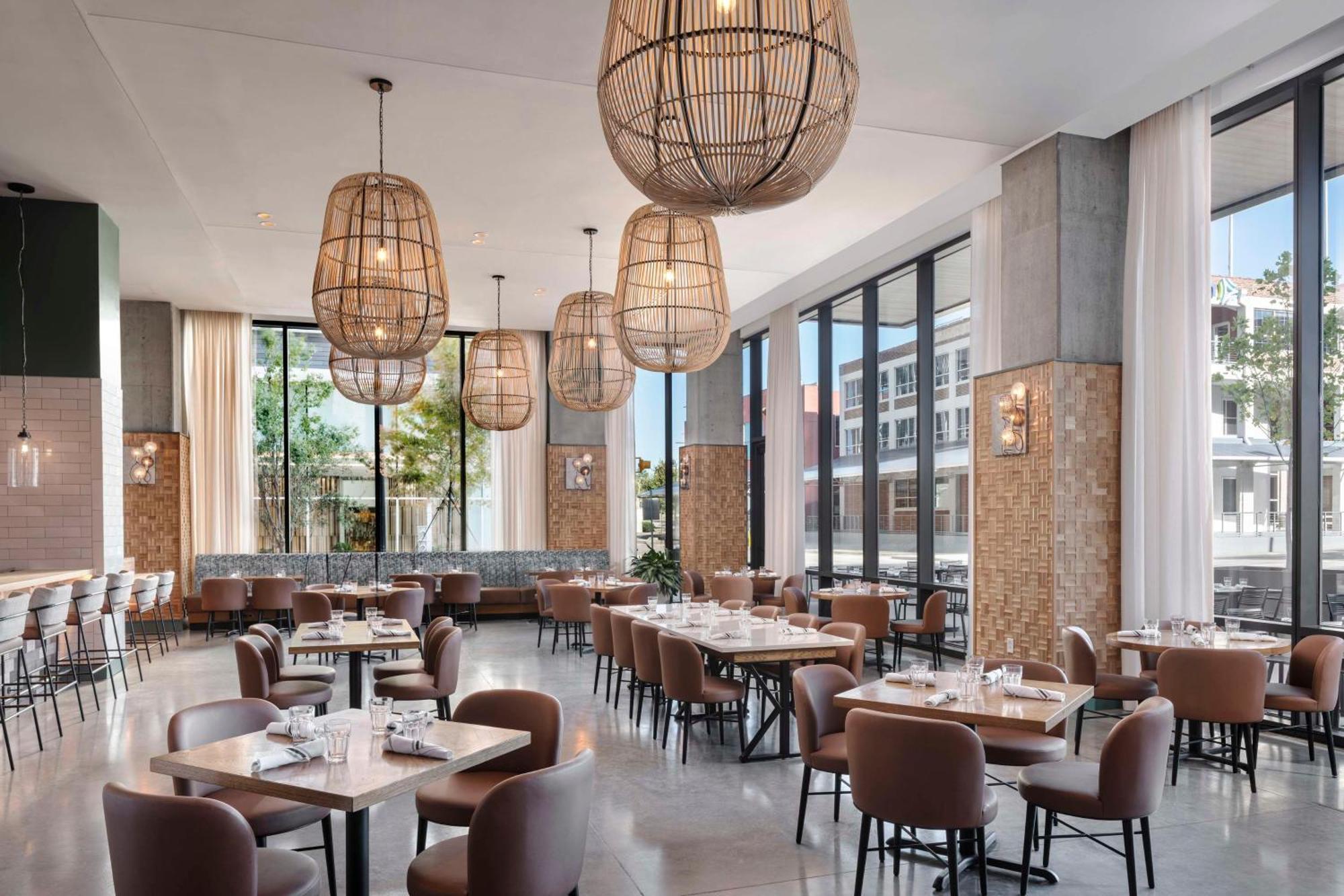 Hyatt Centric Downtown Nashville Exterior photo The restaurant